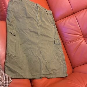 Madewell size 31 olive green twill maxi cargo skirt
